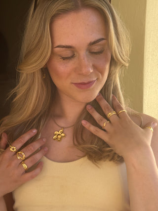 Silver flower halskæde